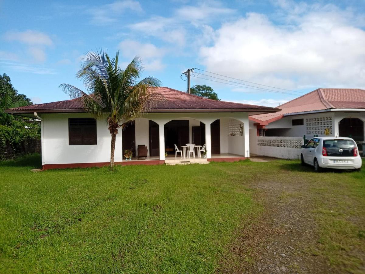 La Douce Demeure Acomodação com café da manhã Matoury Exterior foto